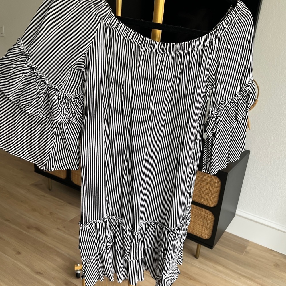 Forever 21 Striped Dress - Picture 5 of 7